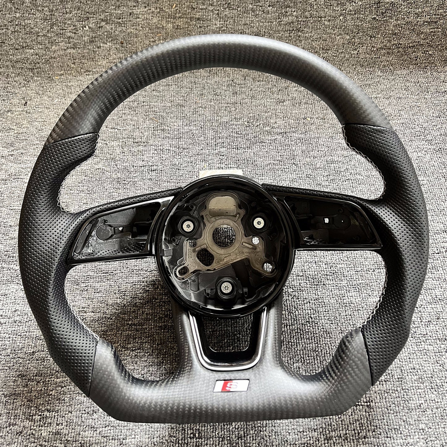 Custom Flat Bottom Steering Wheel Matte carbon Perforated Leather for S3 S4 S5 RS3 RS4 RS5 B9/8V/8Y Frame Trim included