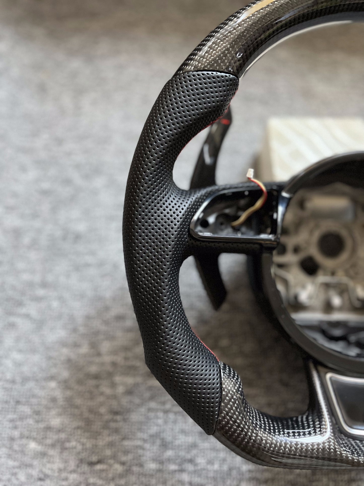 Modified Custom Carbon Fiber Perforated leather Steering Wheel for A6 A7 S7 A8 S8 Carbon Paddle Shifts Included