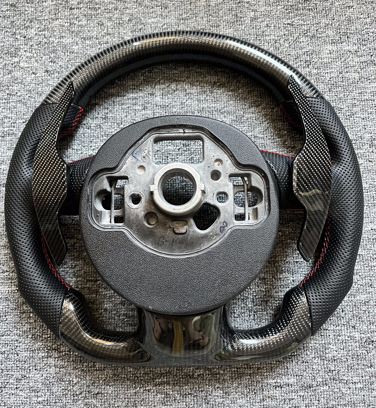 Modified Custom Carbon Fiber Perforated leather Steering Wheel for A6 A7 S7 A8 S8 Carbon Paddle Shifts Included